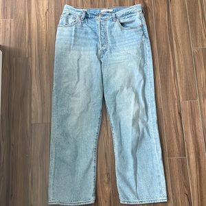 Levi Ribcage Straight